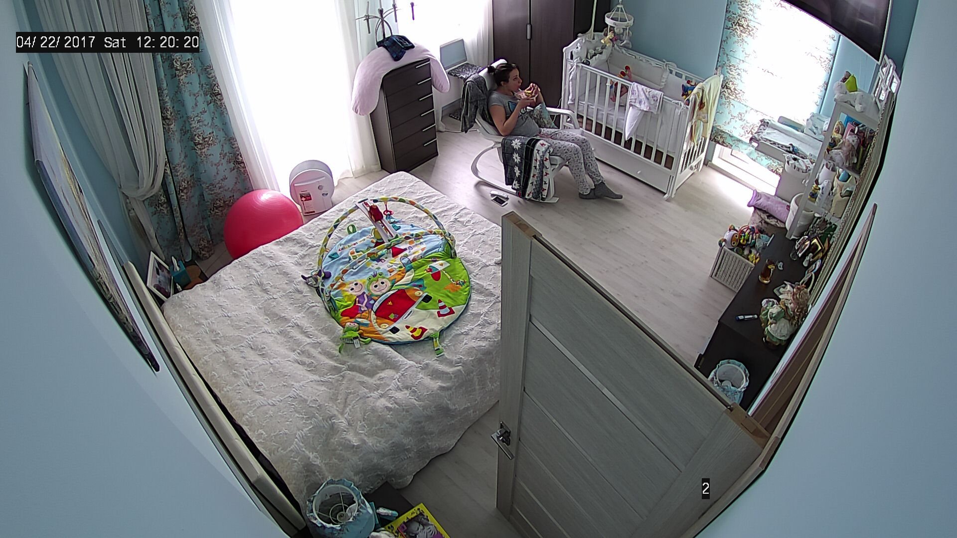Jb new 2020. Камеры в детских спальнях. Раздача IP камер. Камера видеонаблюдения в спальне. Камера для детей для комнаты.