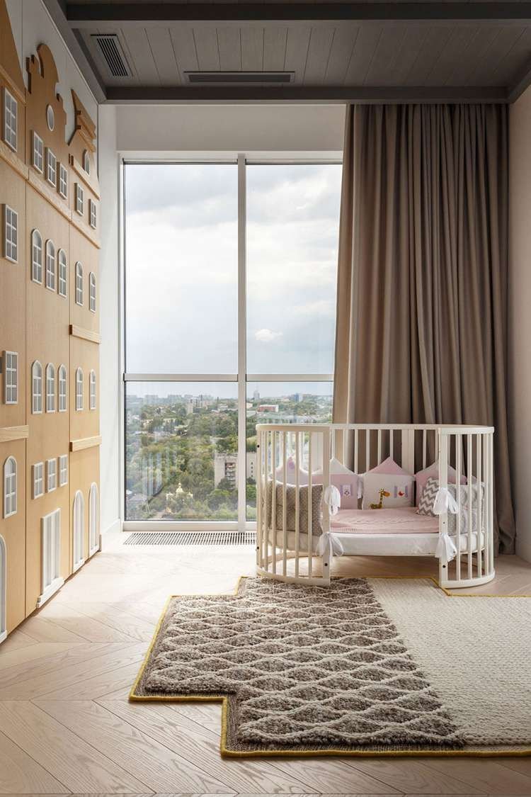 Детская комната с панорамным окном