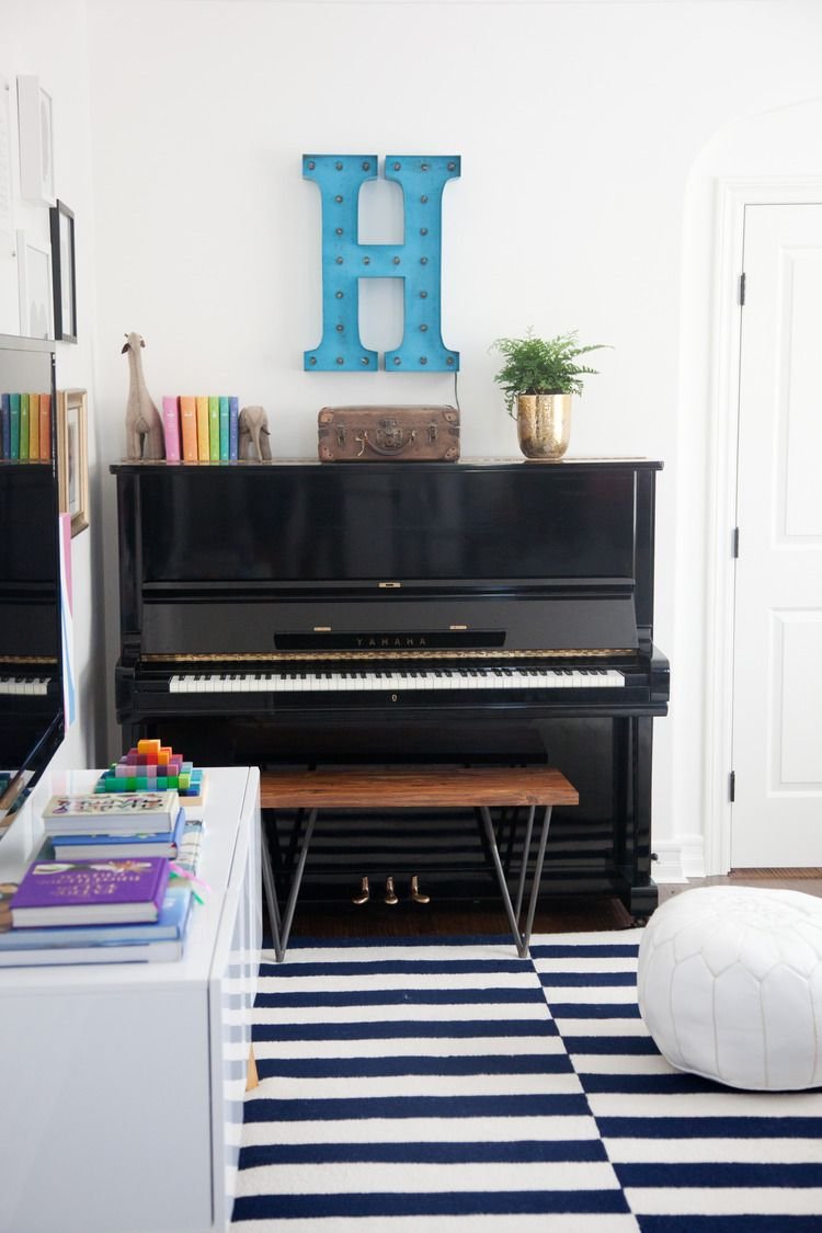 Пианино в детской комнате интерьер
