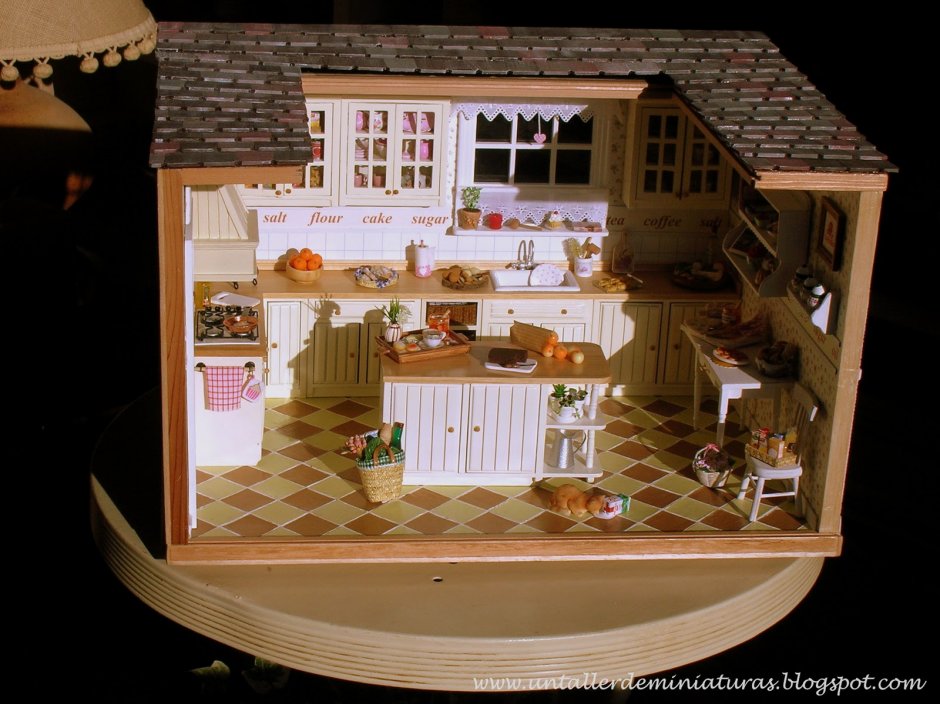 Кухня для кукольного домика из картона