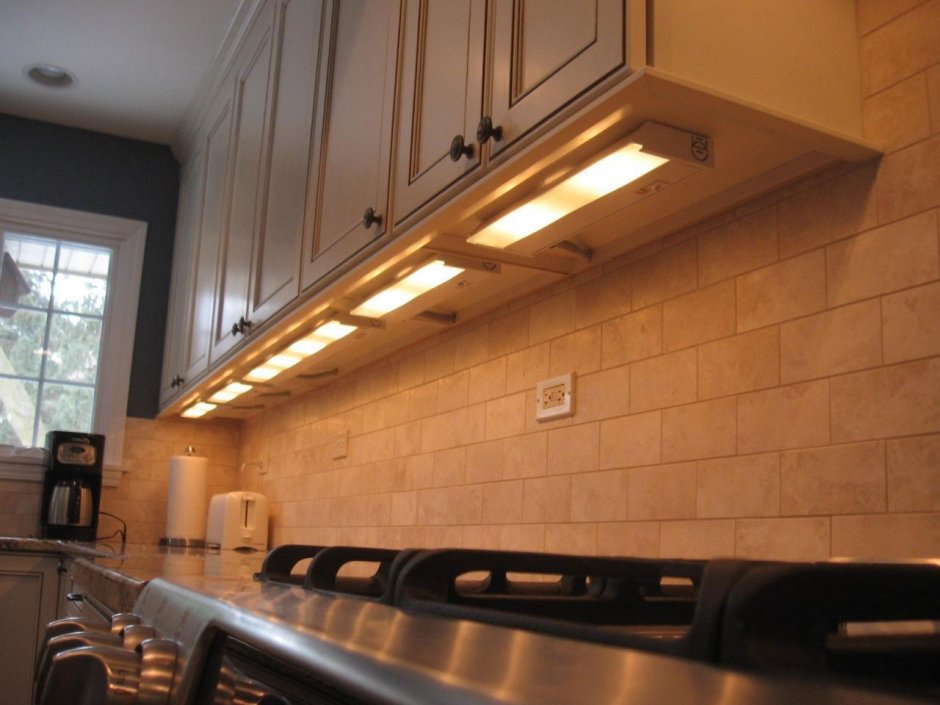 Подсветка кухонного гарнитура в темноте