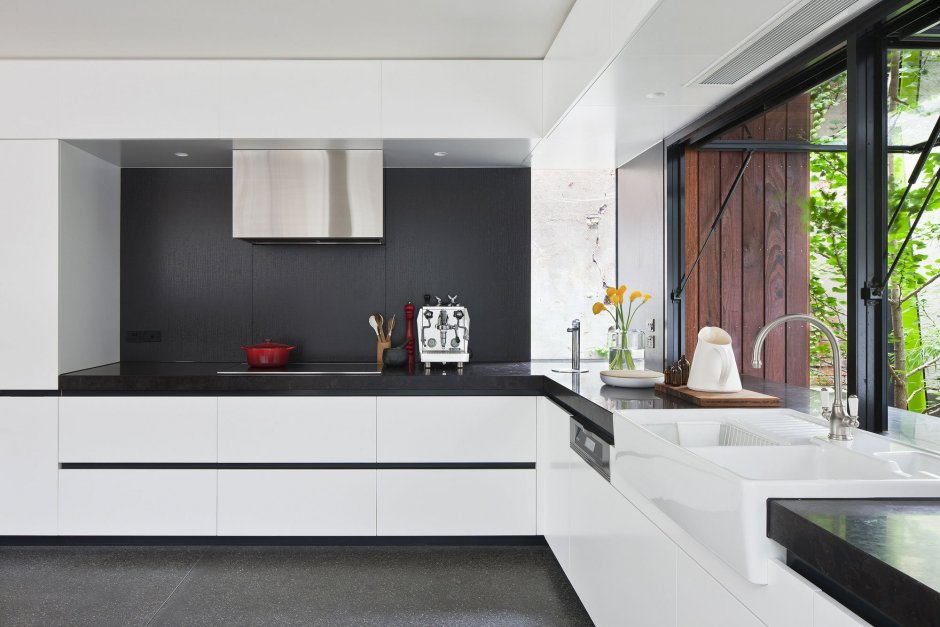 Дизайн кухонной мебели в гостиной красивые темные цвета
