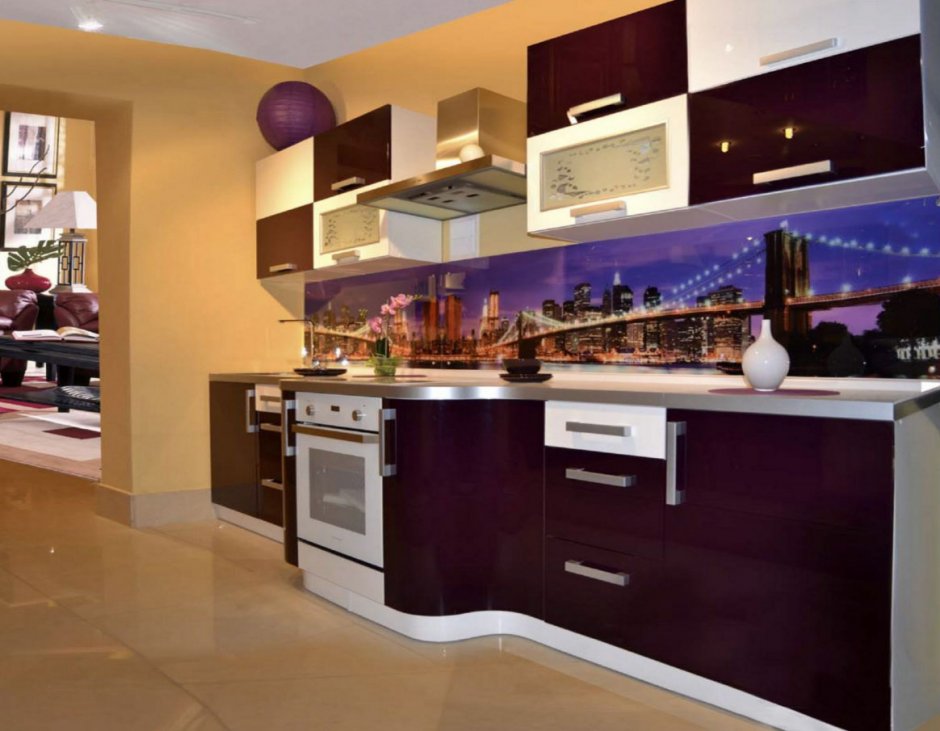 Кухонный гарнитур баклажанового цвета