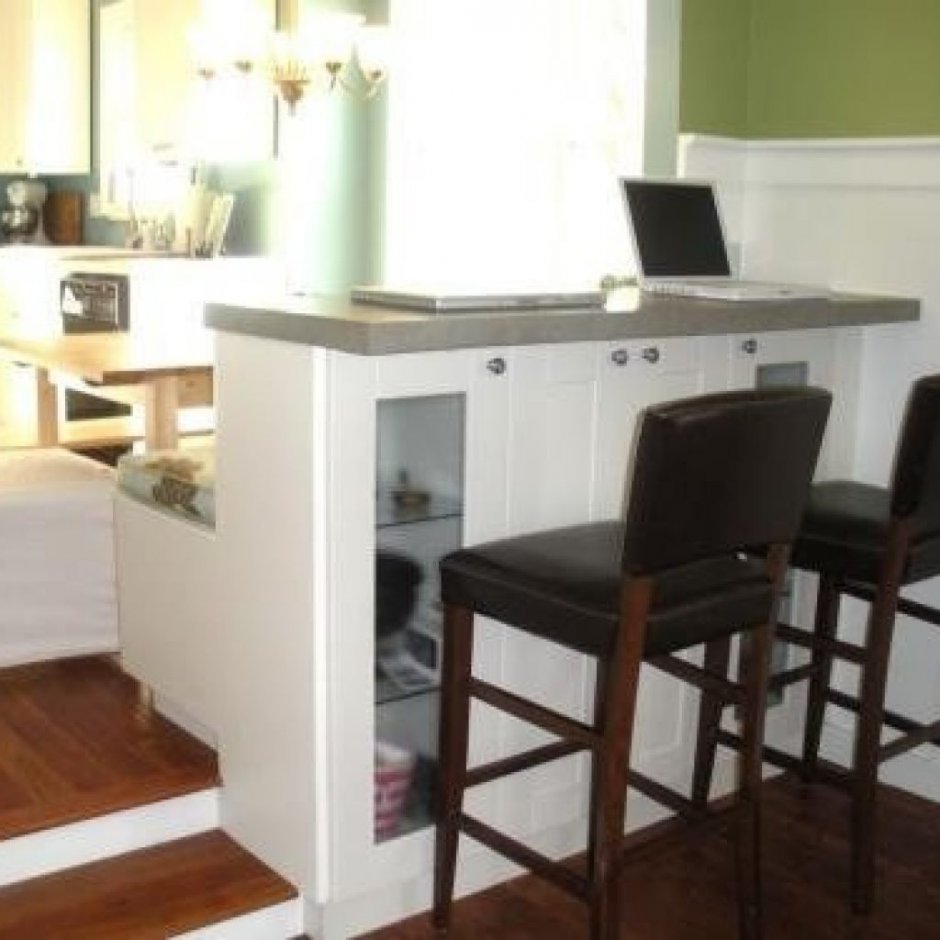 стол кухонный со шкафом внизу