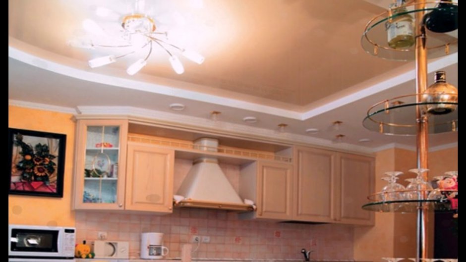Двухуровневый потолок из гипсокартона на кухне
