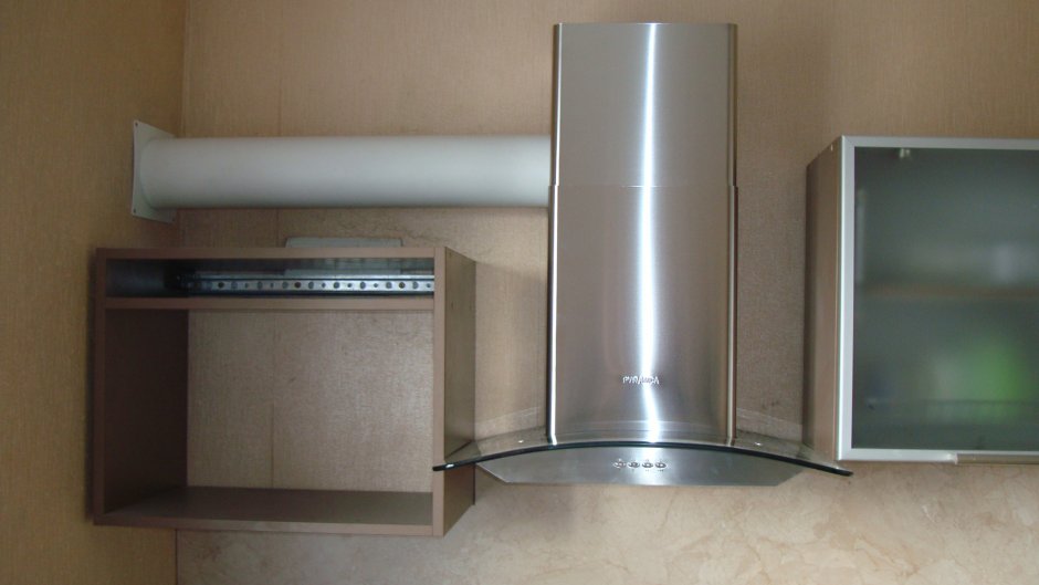 Кухонная вытяжка с выводом в вентиляцию 60 Teka c-63235-c