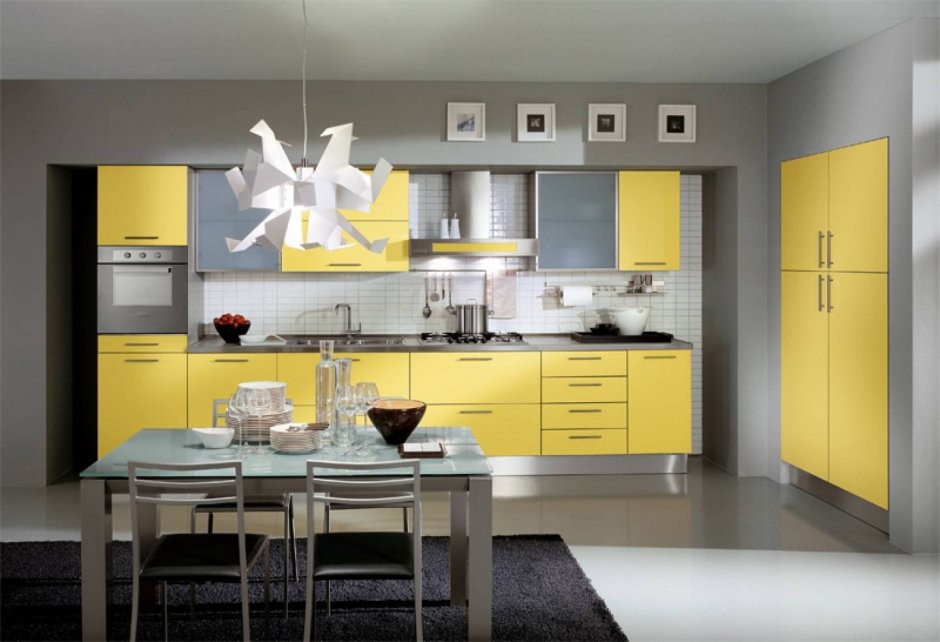 Кухня в серо желтом цвете