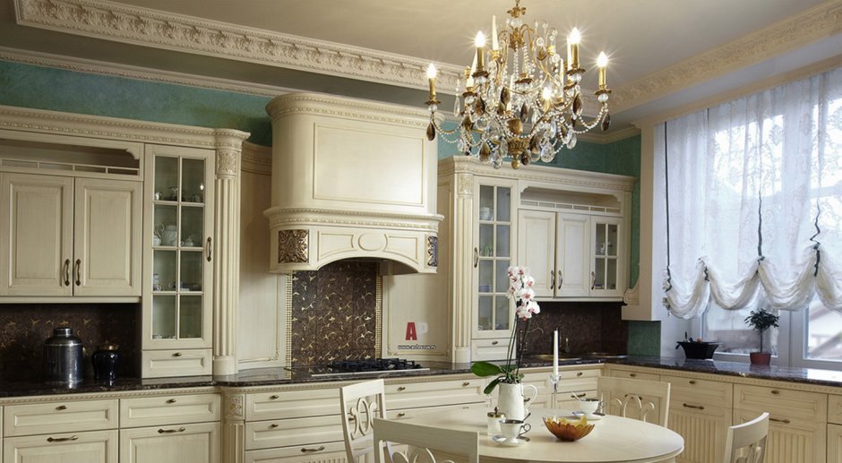 Кухонные люстры в классическом стиле