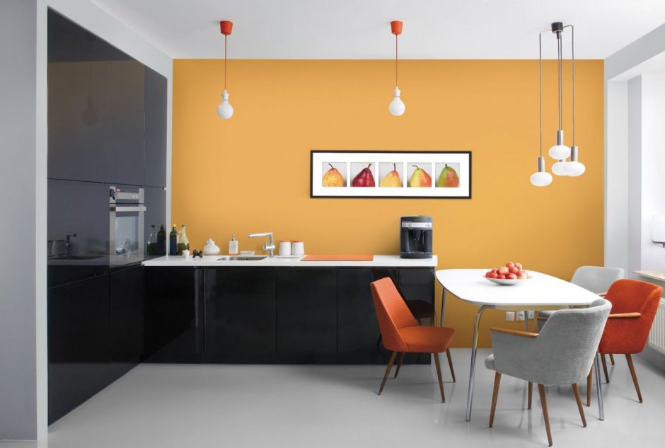 Вариант покраски стен кухни оранжевый
