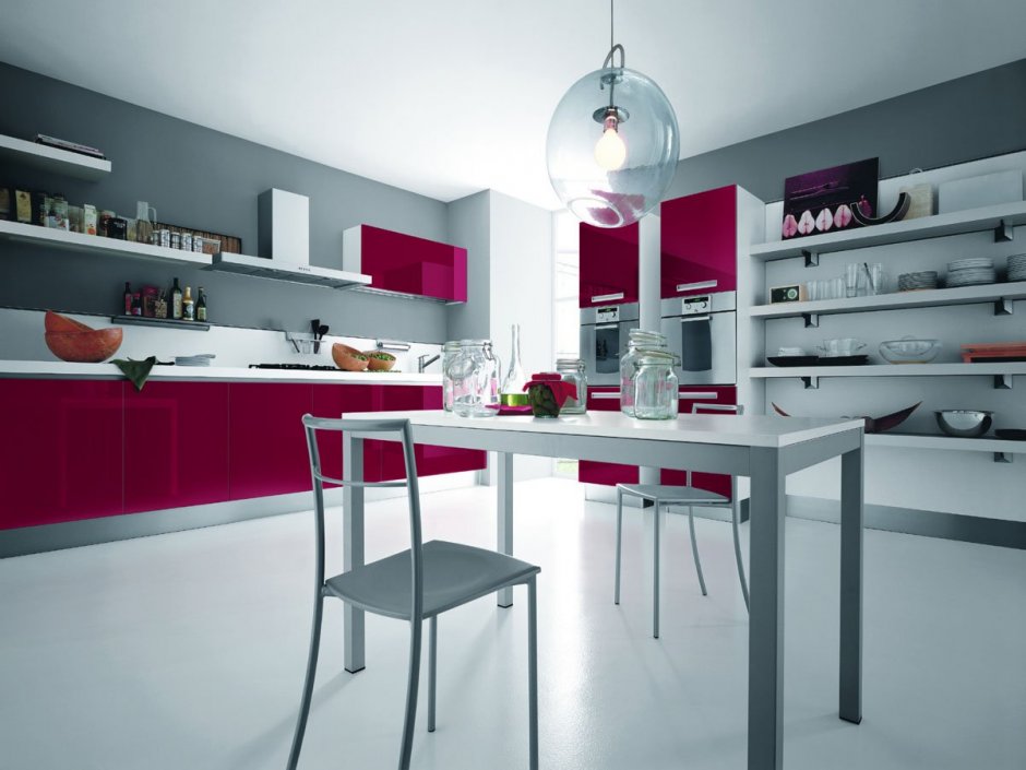 Кухонный гарнитур в Красном стиле