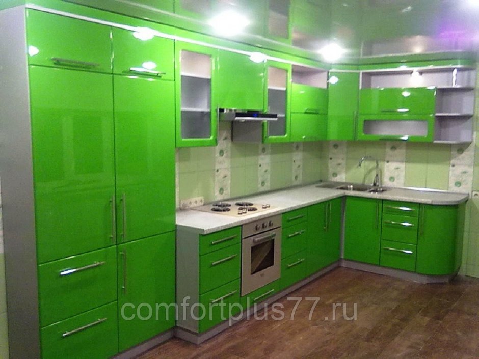 Угловые кухни зеленого цвета