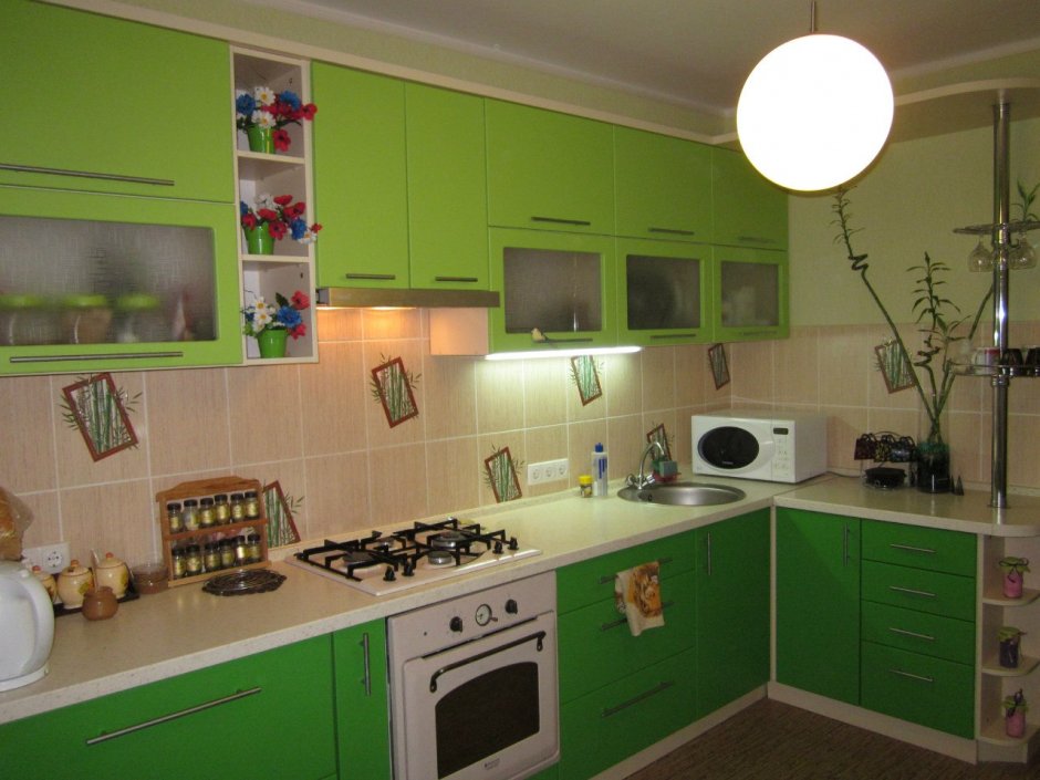 Кухня угловая зеленая