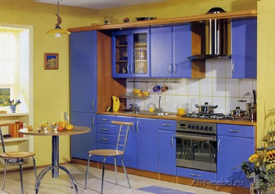 Кухни яркие цвета