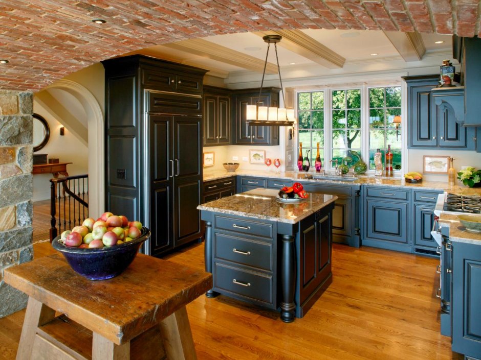 Кухня в сине деревянном стиле