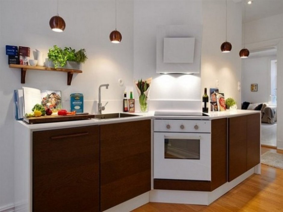 Кухонный гарнитур без верхних шкафов для маленькой кухни