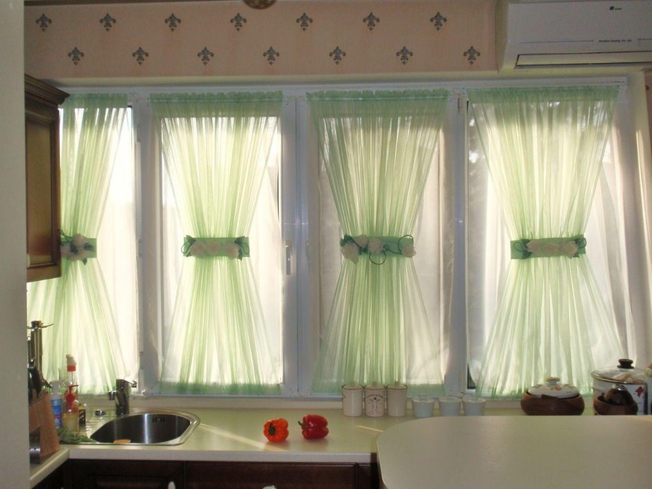 Витражные шторы на кухню
