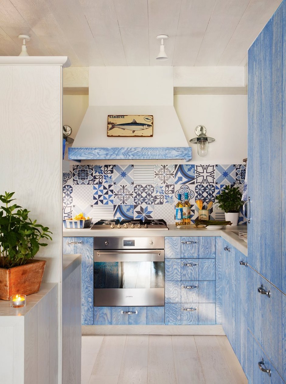 Плитка под синюю кухню