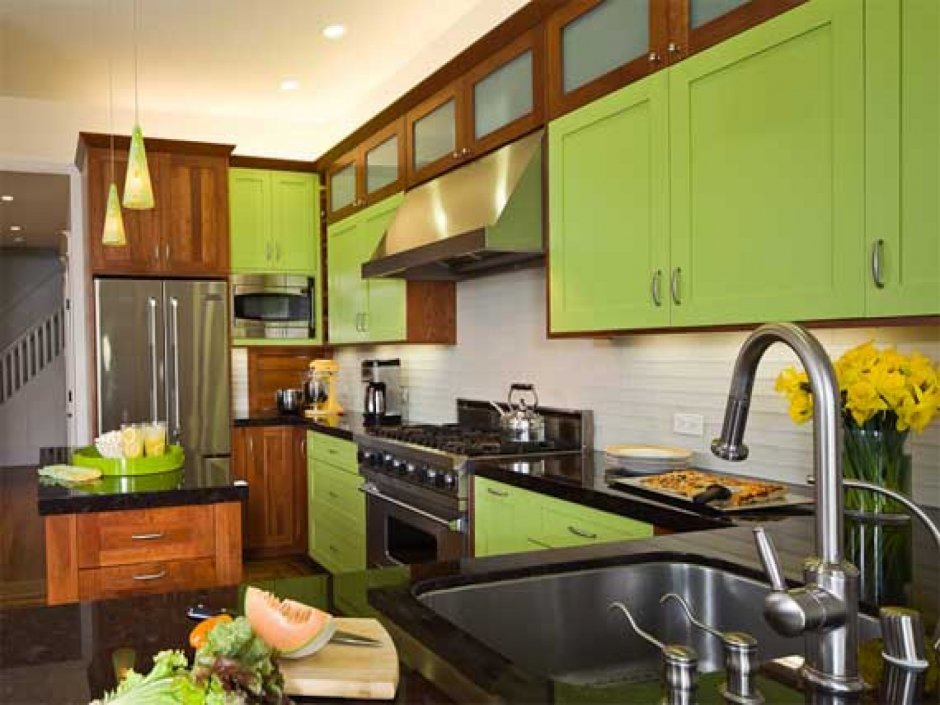 Кухня в зелено коричневых тонах (34 фото)
