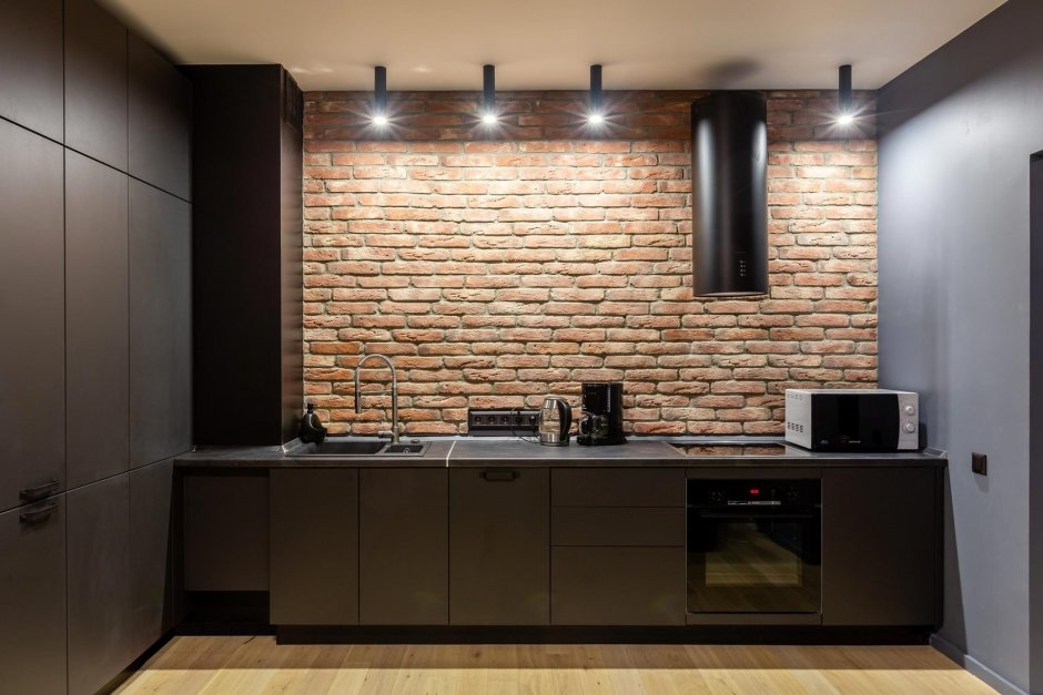 Кирпичная стена на кухне