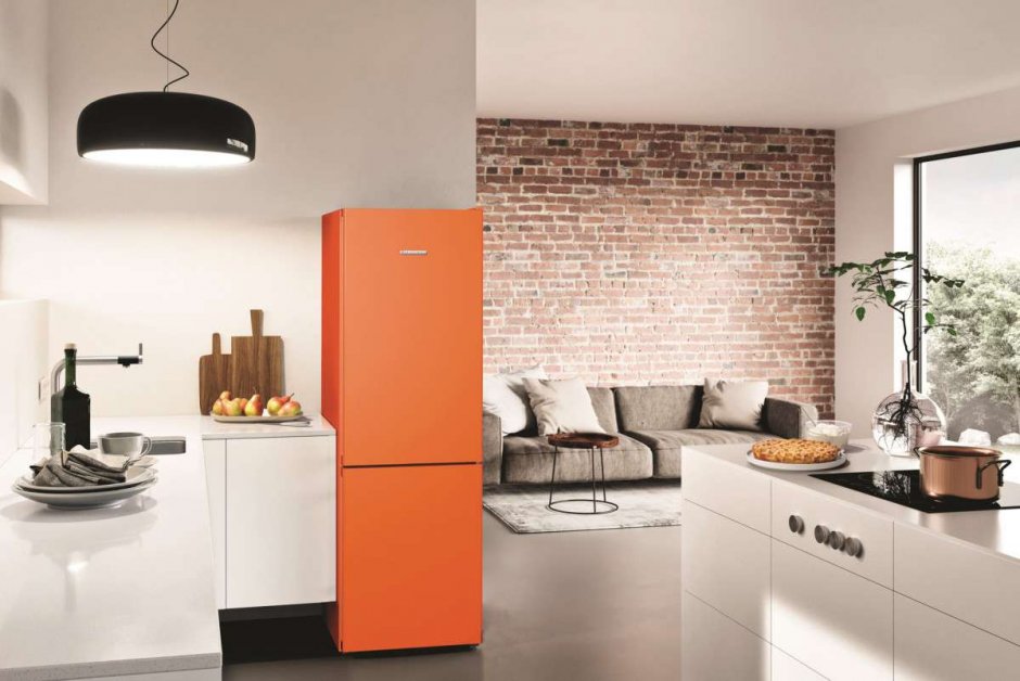 Холодильник Liebherr CNNO 4313 оранжевый