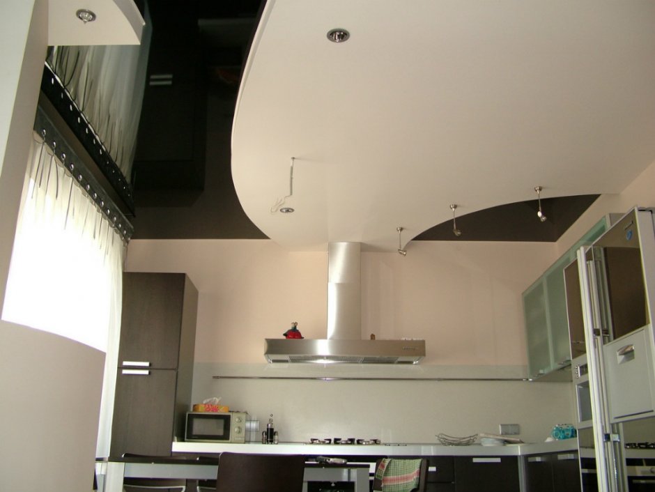 Потолок из гипсокартона двухуровневый на кухню