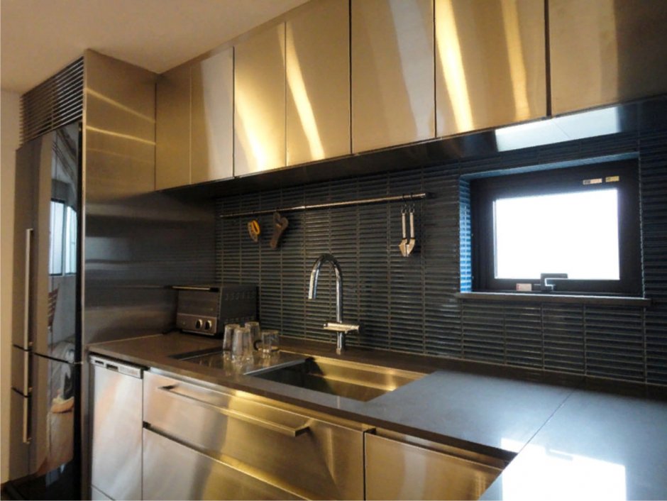 Кухня в стиле бронзово коричневом