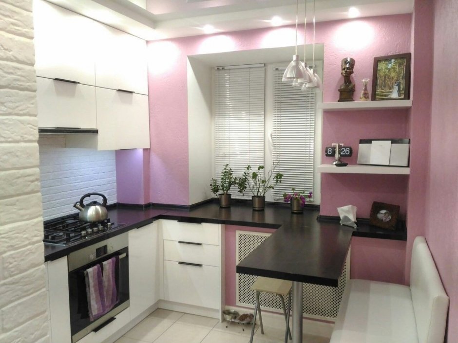 Сиренево розовый интерьер кухни