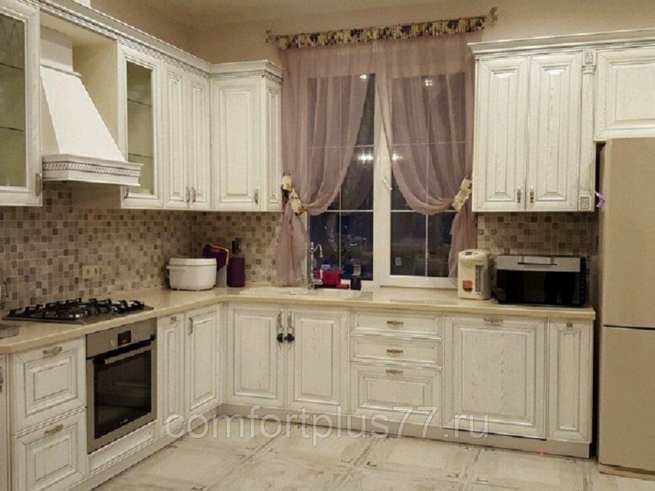 Кухни классика светлые угловые