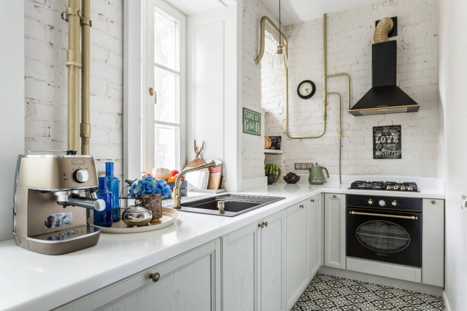 Маленькая кухня в скандинавском стиле в квартире