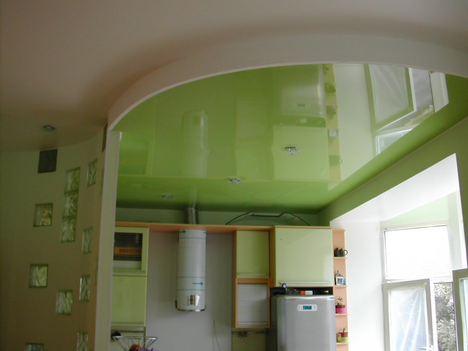 Натяжной потолок на кухню хрущевку