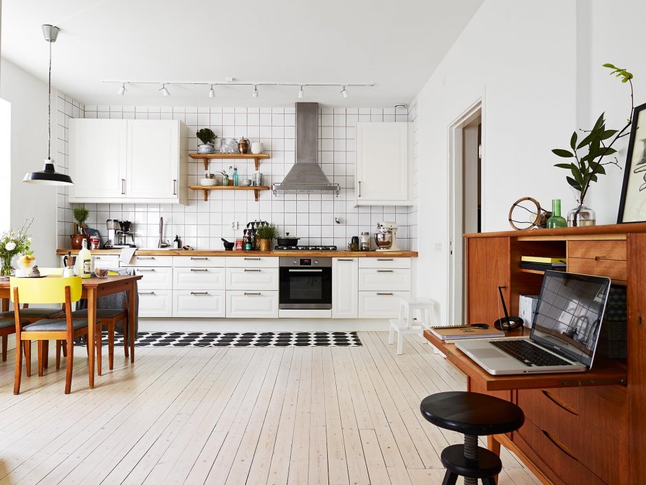 Белая кухня гостиная в скандинавском стиле