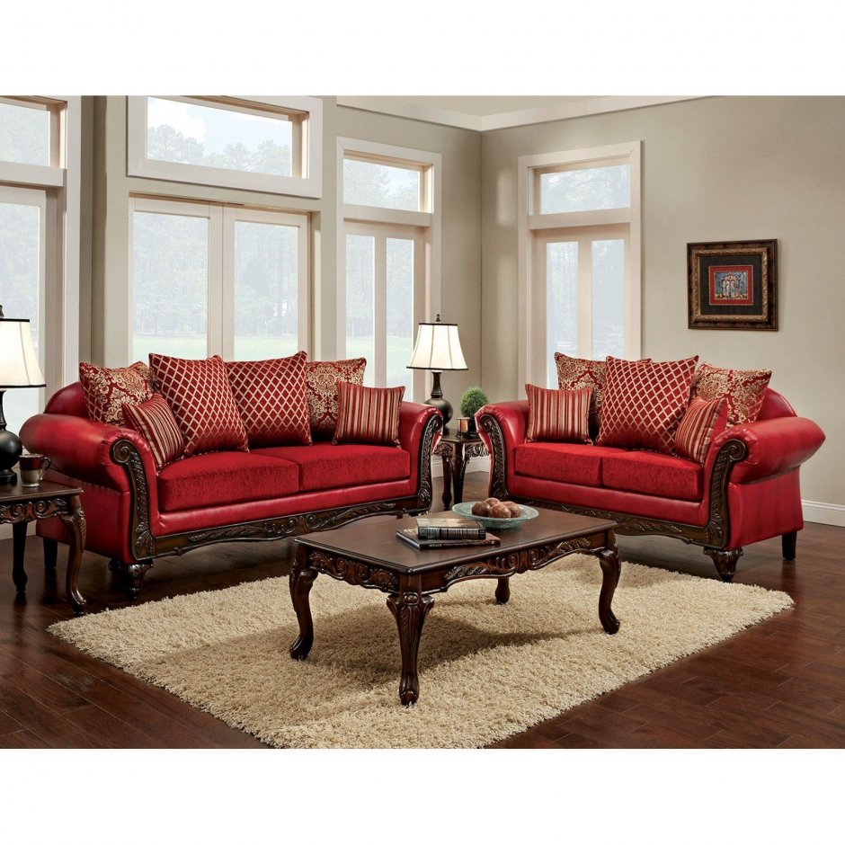 Красный диван и кресла в интерьере