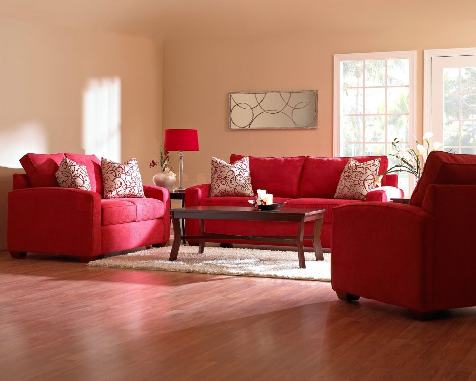 Мягкая мебель бордового цвета в интерьере