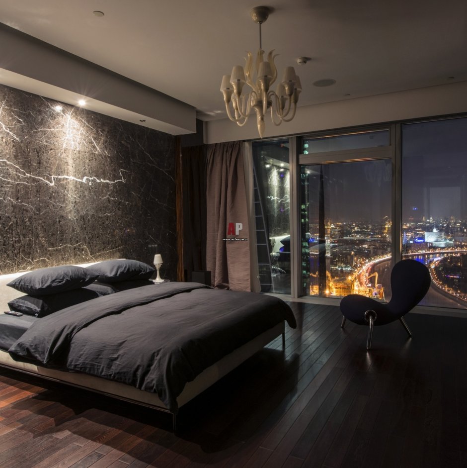 Современная спальня с панорамными окнами