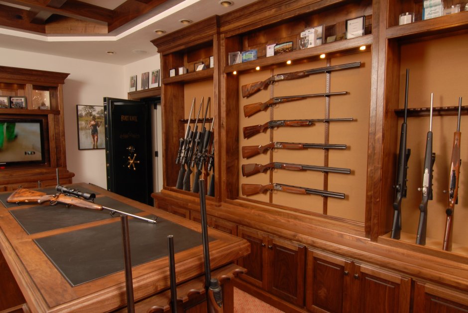 Оружейная комната в частном доме