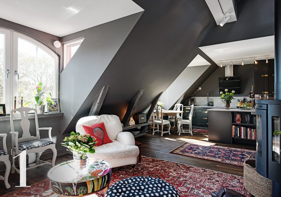 Интерьер квартиры на мансарде