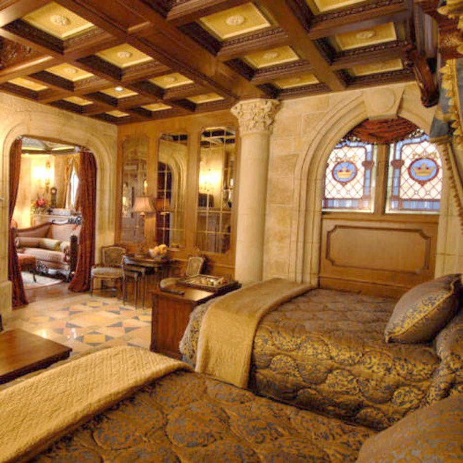 Уютные спальни в замке