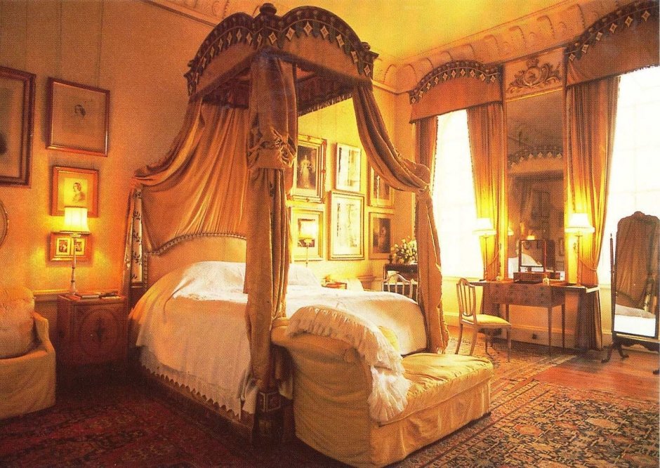Спальня в стиле замка