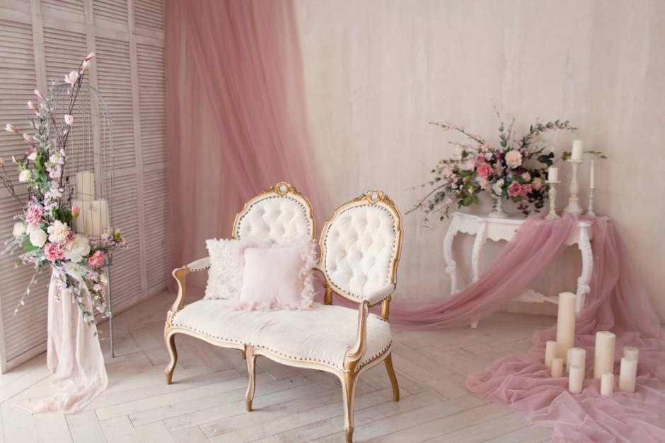 Интерьер комнаты для свадьбы