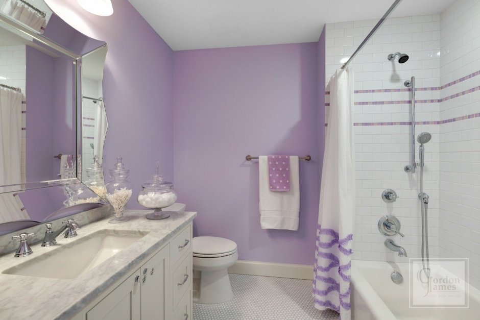 Ванная комната в лавандовом цвете