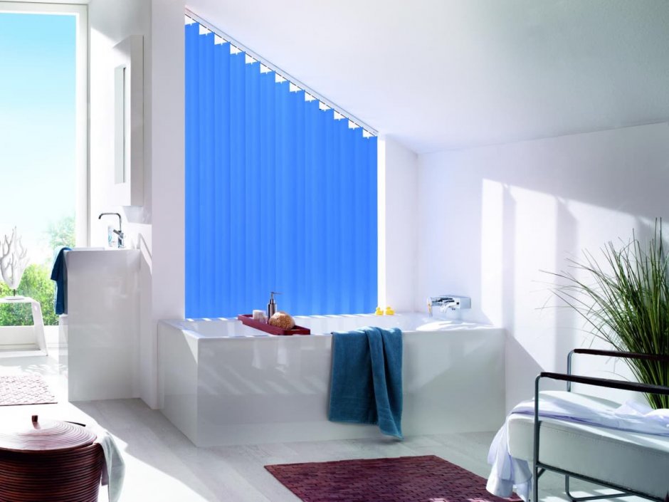 Вертикальная штора для ванной