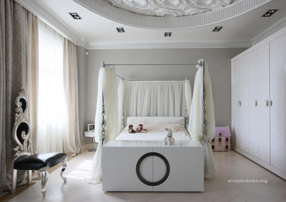 Комната в белом стиле для девушки