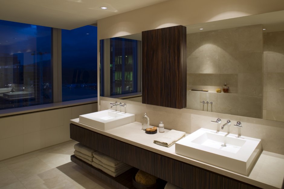 Ванная комната современный дизайн с двумя раковинами