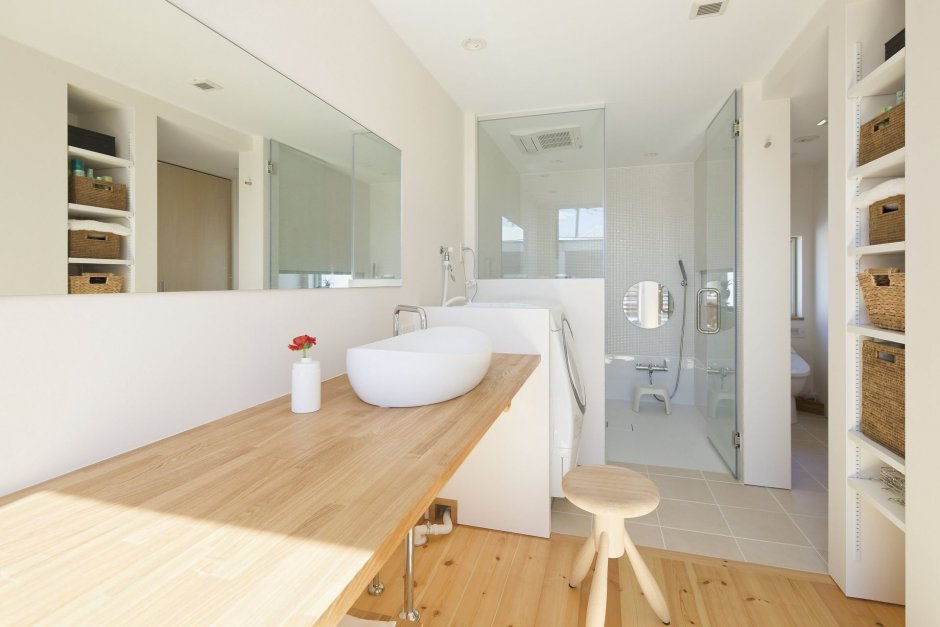 Ванная комната в скандинавском стиле дерево