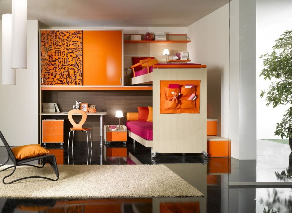 Оранжевая комната для девочки