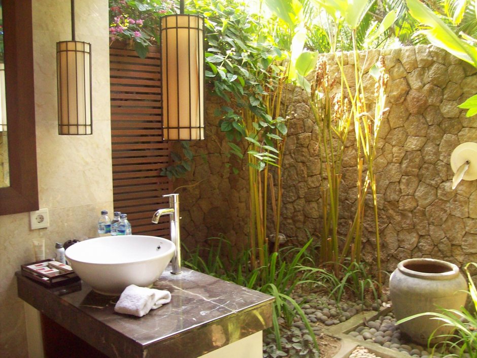 Ванная комната в тропическом стиле (31 фото)