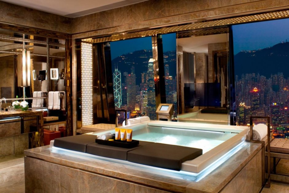 The Ritz-Carlton 5*