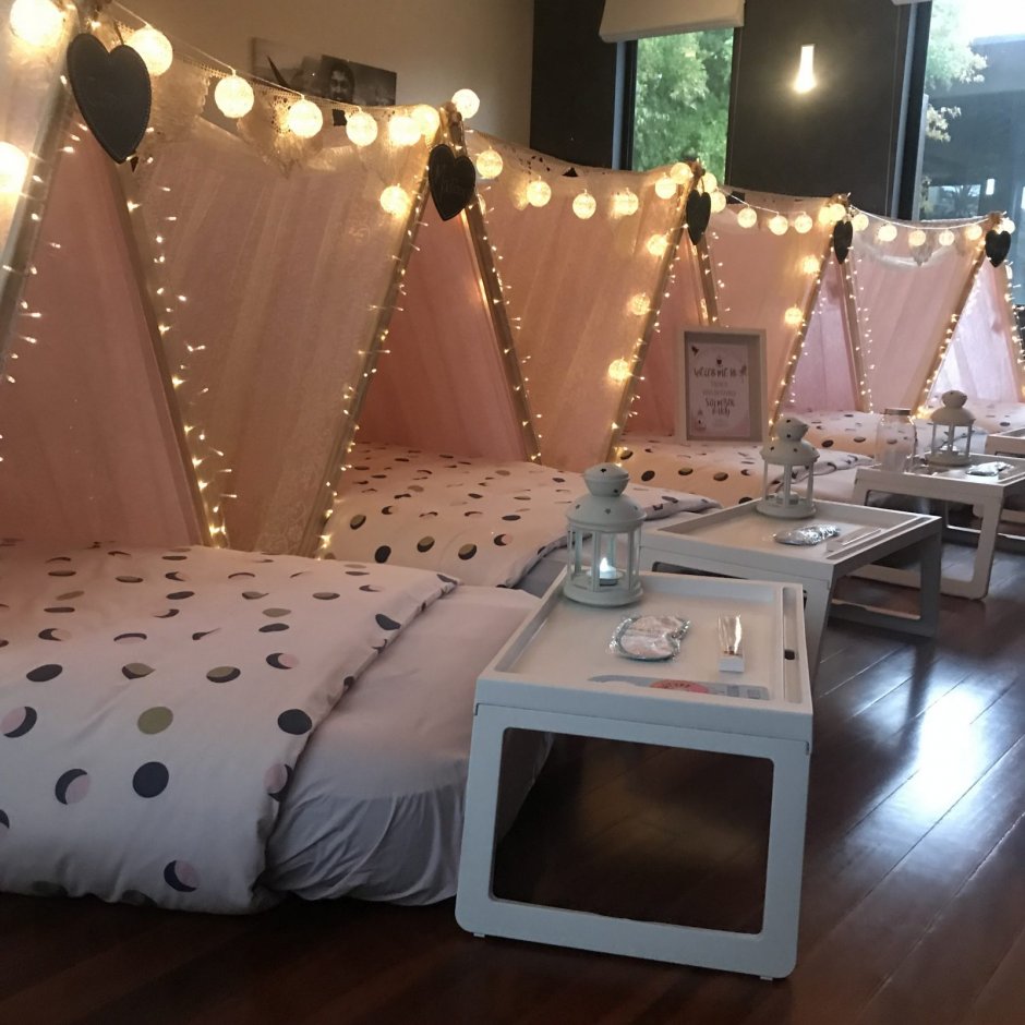 Jenni Lantern's Slumber Party