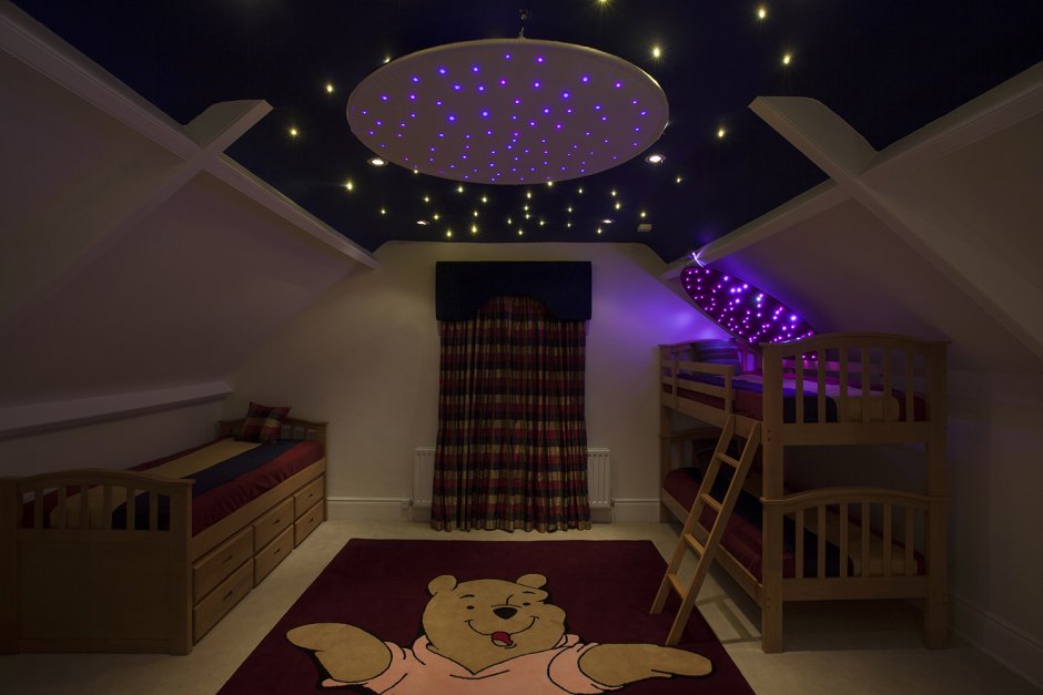 Натяжной потолок Звёздное небо в детскую комнату