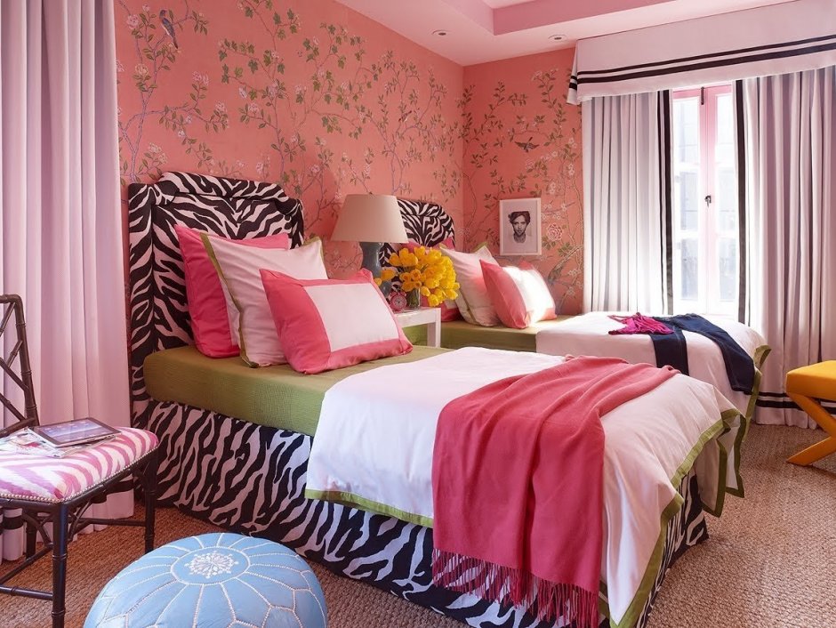 Персиковая комната для девочки подростка